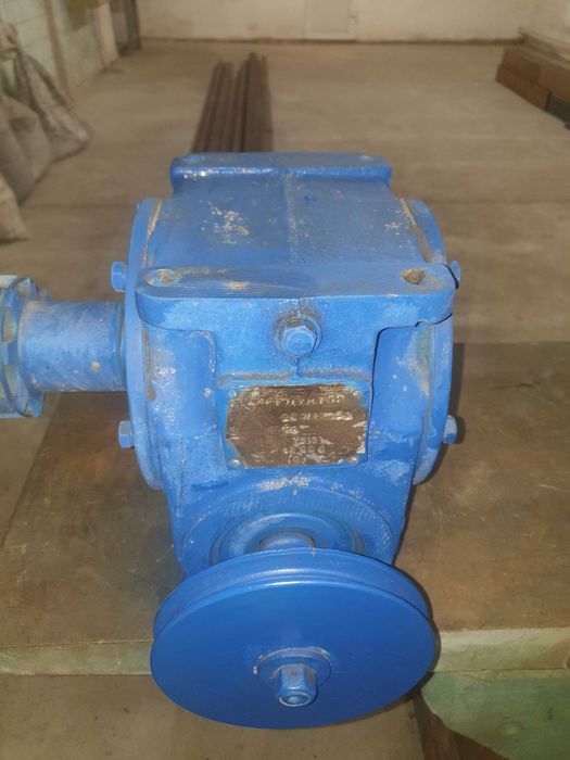 Редуктор. Редуктор червячный Ч-100. Редуктор общепромышленный