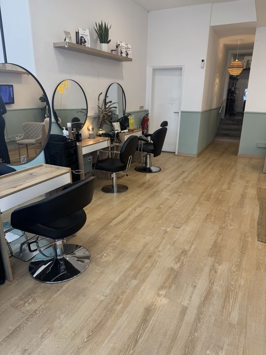 Arrendam-se Mesa de Manicure e Cadeira de Cabeleireiro – Salão em Lisboa
