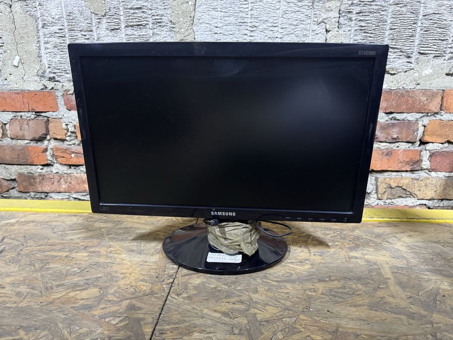 S19D300 Monitor Samsung 19 cali
