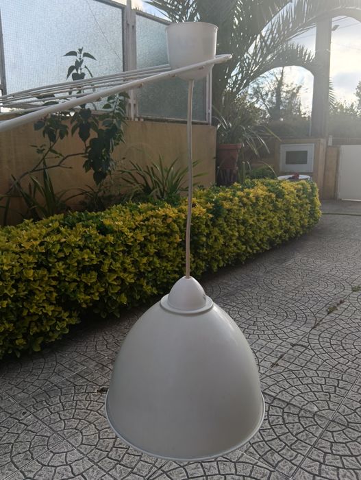 Candeeiro de teto tipo industrial