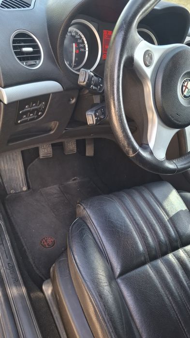 Alfa Romeo 159 1.9 JTDM — photo 3