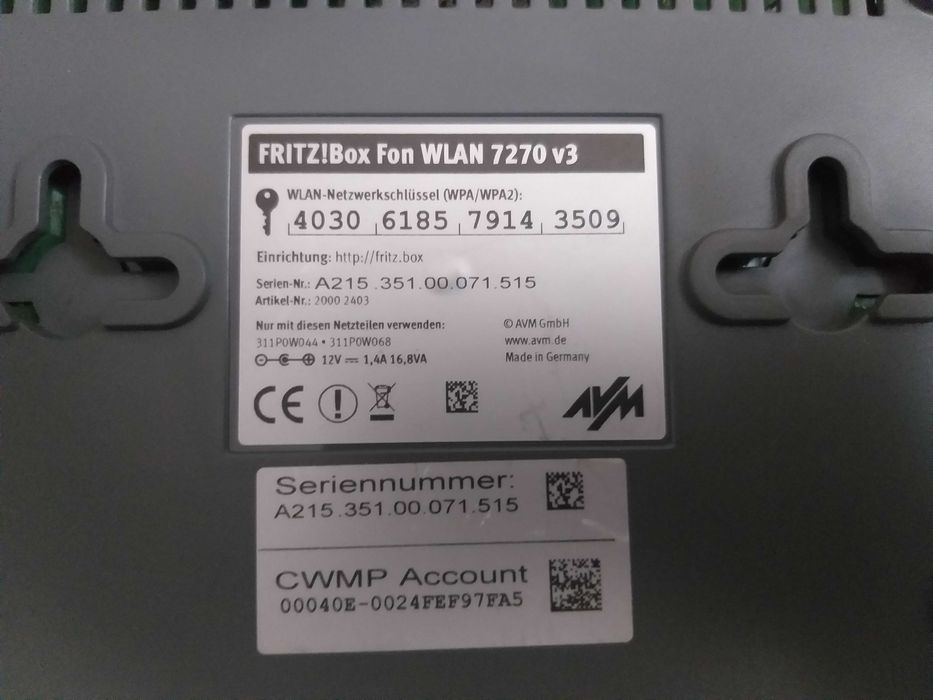 Маршрутізатор Fritz Box Wlan 7270 и Ретранслятор Wi-Fi FRITZ Repeater