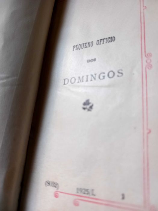 Pequeno oficio dos domingos
