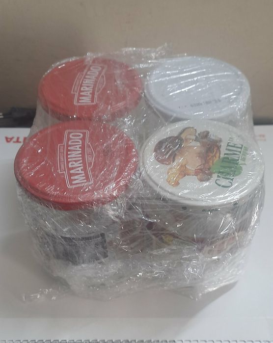 Банки  1 лит, и 0,5 литра. 5 гр