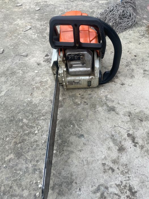 Бензопила STIHL MS180