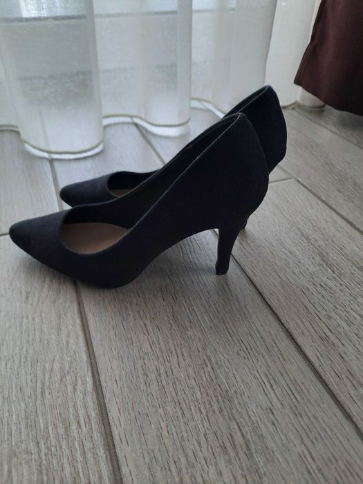 Продаю новые лодочки, туфли