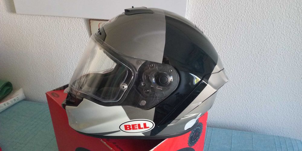 Capacete Bell Star. Tamanho L