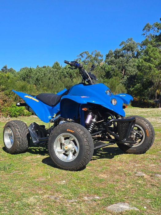 Vendo moto 4 250
