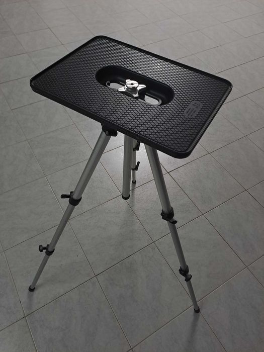 Tripe Manfrotto 190 + Base Manfrotto 183 (apoio de laptop)