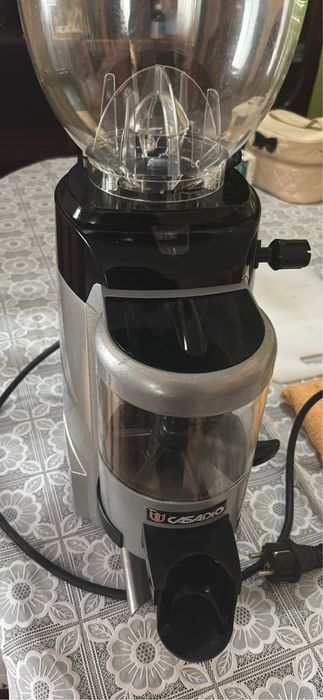 Vendo maquina de moinho industrial profissional de cafe como nova!!