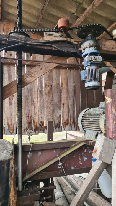 Trak taśmowy na dużych kołach