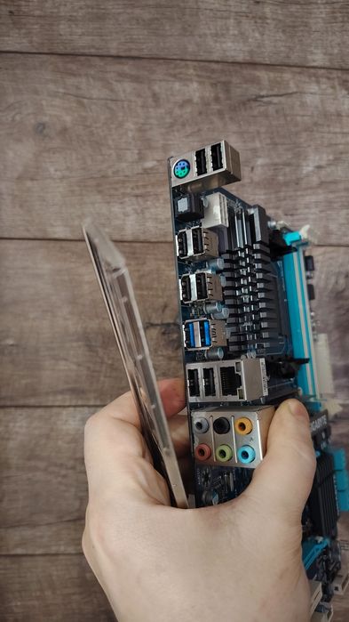 Материнская плата Gigabyte 970A am3+