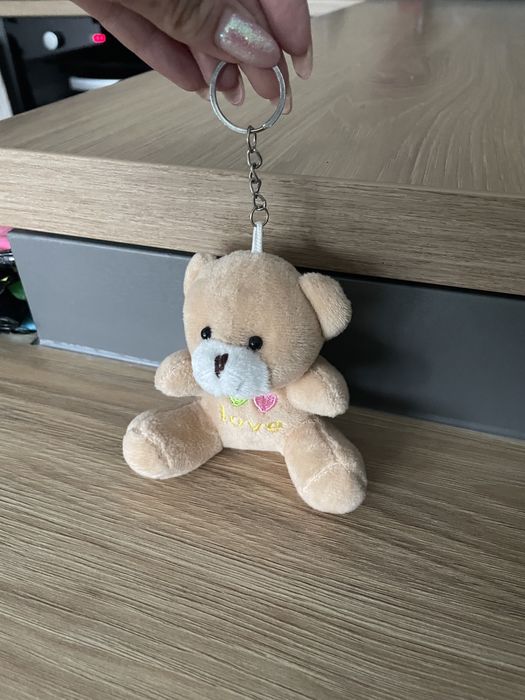 Breloczek miś z napisem love