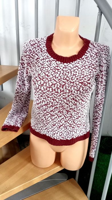 Sweter asymetryczny New Look brązowo kremowy baranek