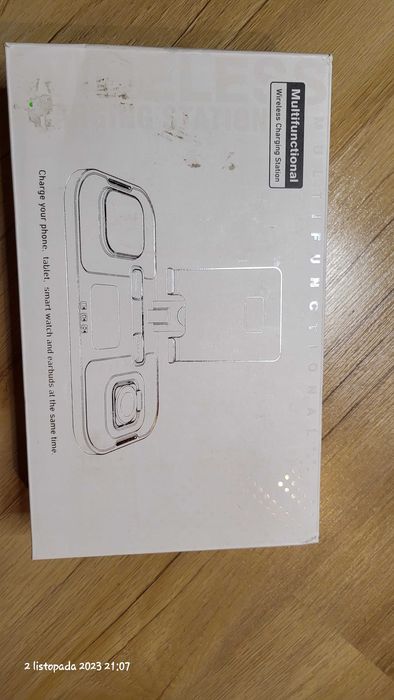 Ładowarka indukcyjna 4w1 stacja ładowania