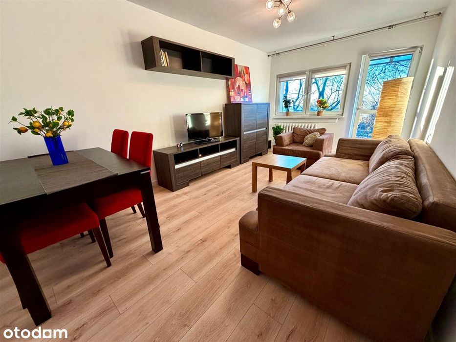 Hipoteczna-przestronne dwa pokoje, balkon, parkin
