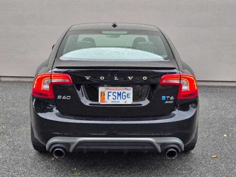 2016  Volvo  S60