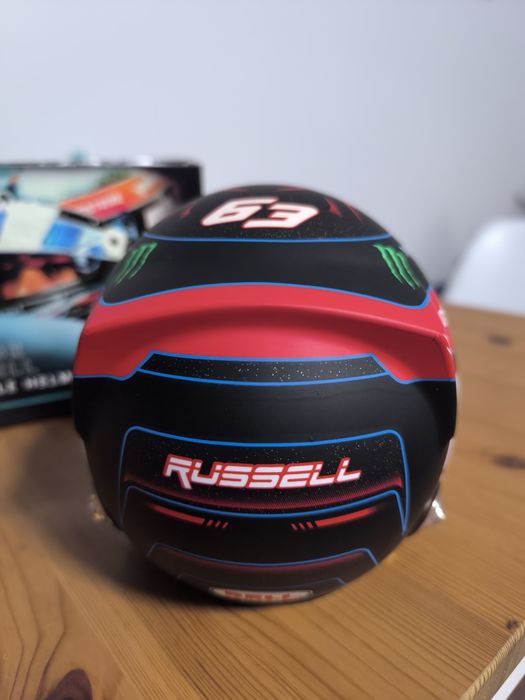 Kask mini 1/2 Mercedes AMG Petronas George Russell 2022
