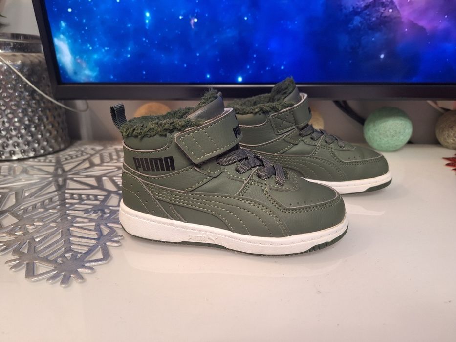 Buty zimowe przejściowe sneakersy wysokie ocieplane Puma rozm.23