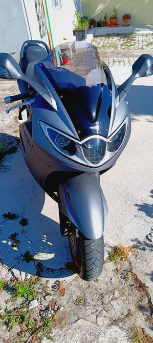 Triumph Sprint ST 1050