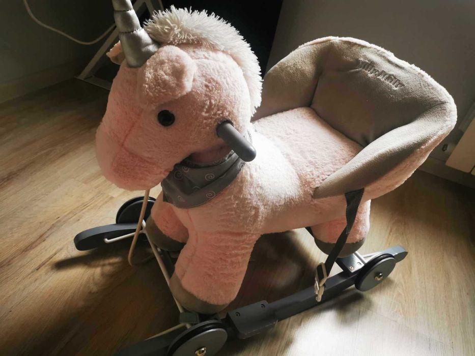 Konik na biegunach Różowy  dla dziewczynki