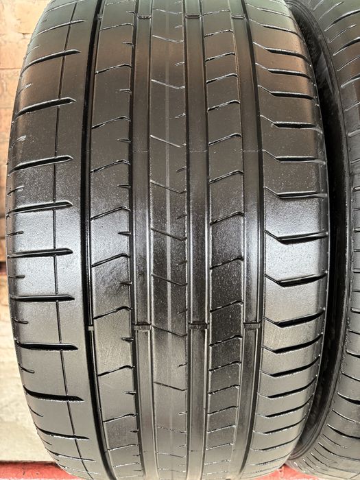 Пара літніх шин 285/40R21 Pirelli P Zero