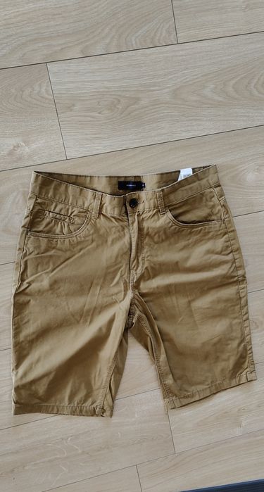 Szorty camel męskie.