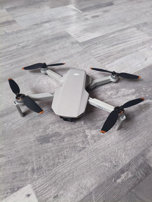 Dron DJI Mini 2 SE jak nowy mały lekki