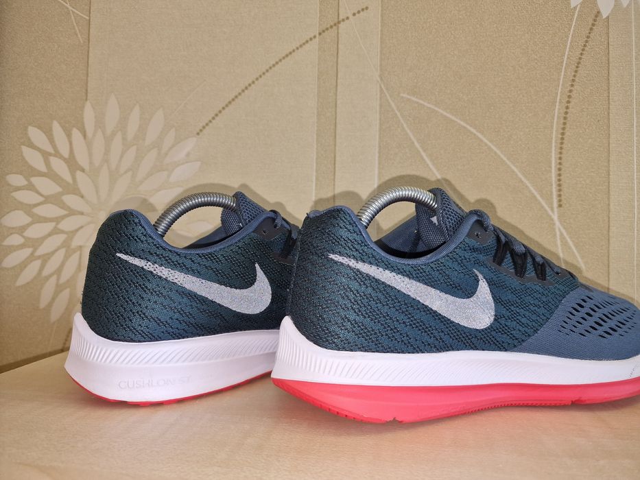 Кросівки Nike Zoom Winflo 4 оригінал розмір 40.5