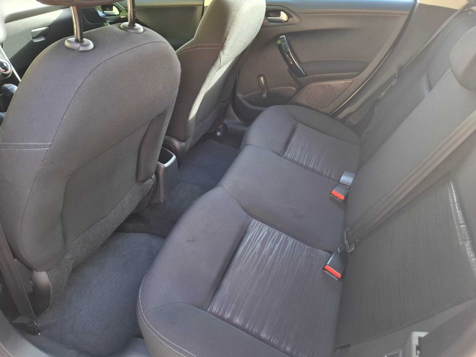 Peugeot 208 1.2 81.500km 82cv 2017