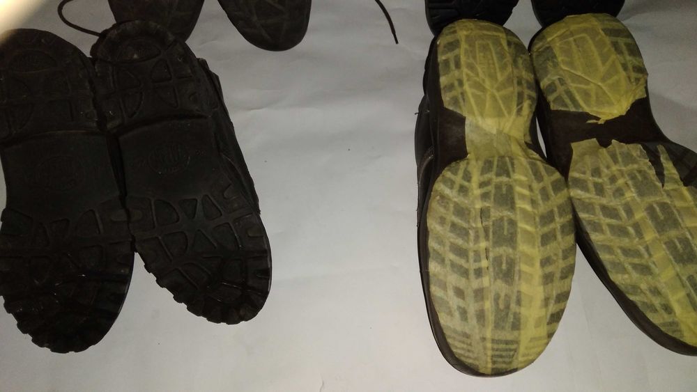 Продам рабочие вещи берцы