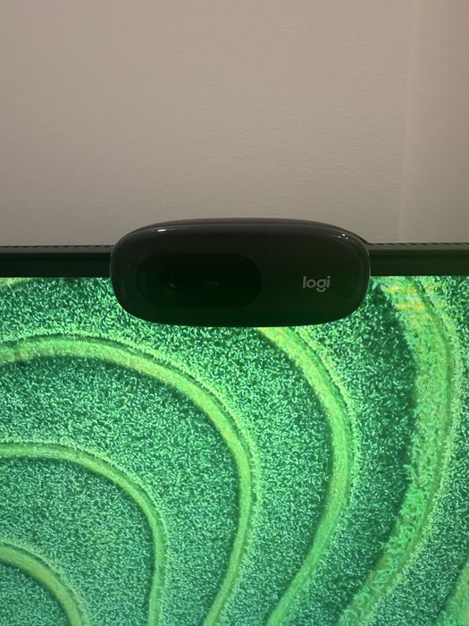 Webcam LOGITECH C270 (HD - 3 MP - Microfone Incorporado)