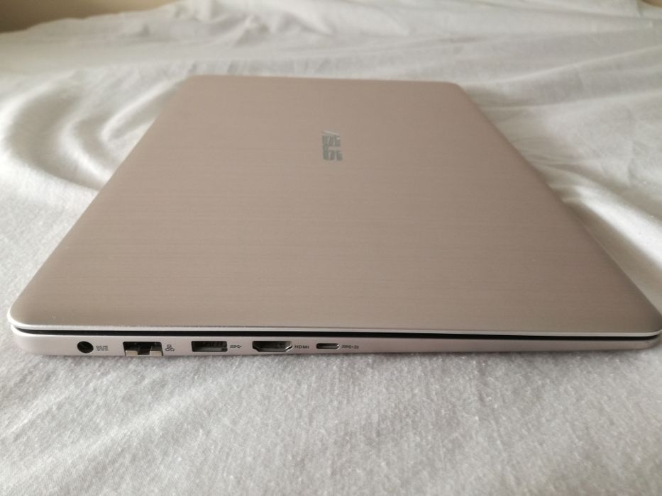 Asus 15,6",i7,16GB,256 SSD+1 TB,Webcam,FHD,Led Ultra-Slim