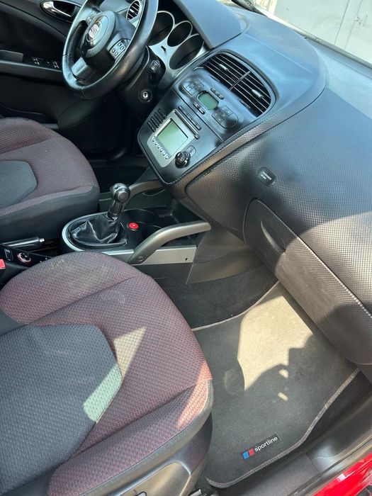 Сеат Альтеа  власниця