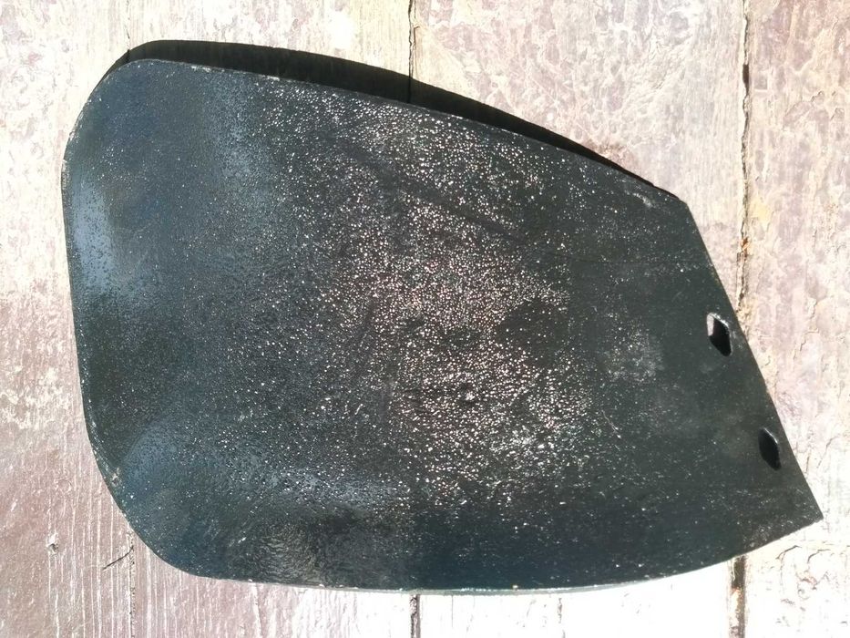 Отвал лемех предплужника правый.Gregoire Besson (IQ Parts) 19114 19188