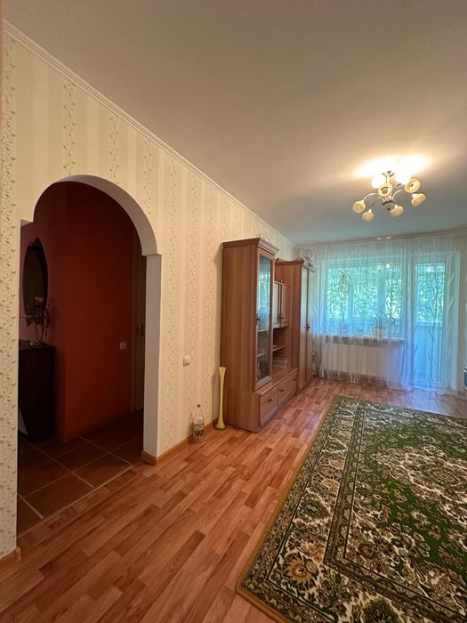 Чотирикімнатна квартира район Варуса та АТБ