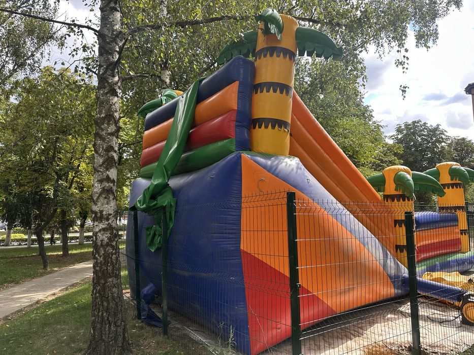 Надувний батут Гірка