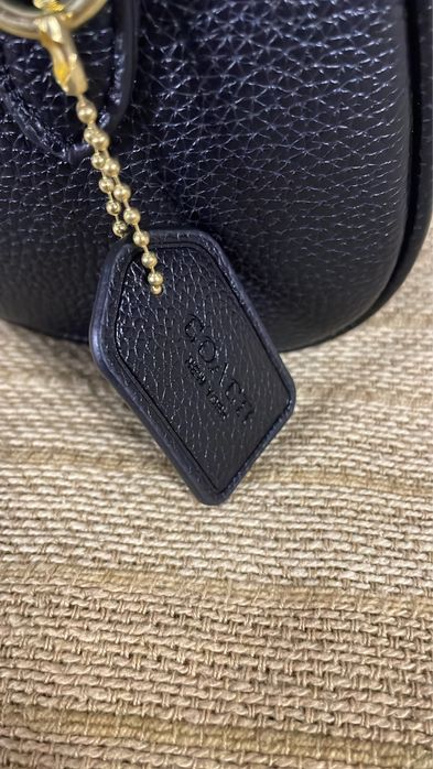 Mala Coach  Preta em Pele