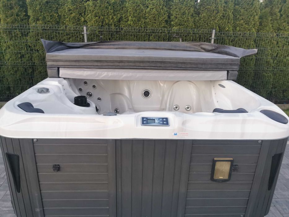 Jacuzzi Elektryczne Balboa Sundance LED Balia Jak Nowe Białe Serwis