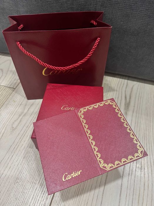 Набір Cartier: Коробка, Пакет та сертифікат Cartier