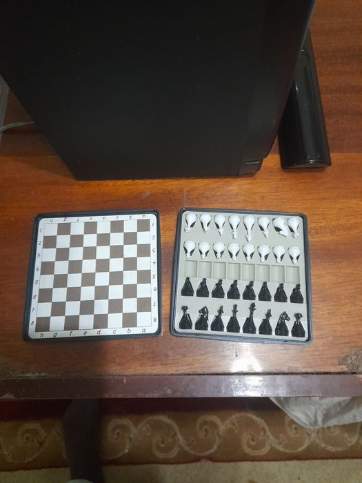 Шахмати маленькі в похід