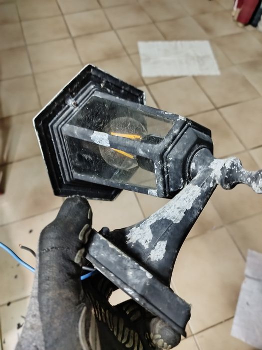 Candeeiro de parede exterior