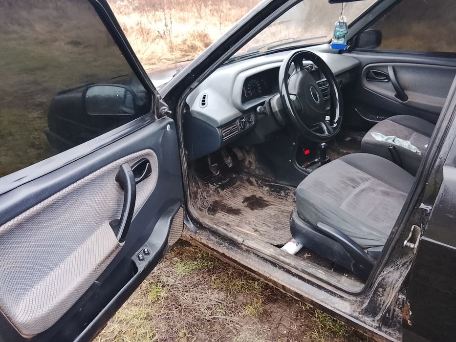 Продам машину 21099