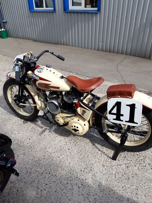 Harley-davidson flathead sport.