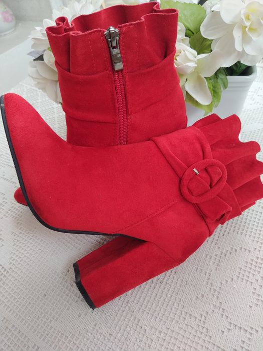 Botas / botins vermelhos originais e elegantes - Kamosa - Tamanho 37