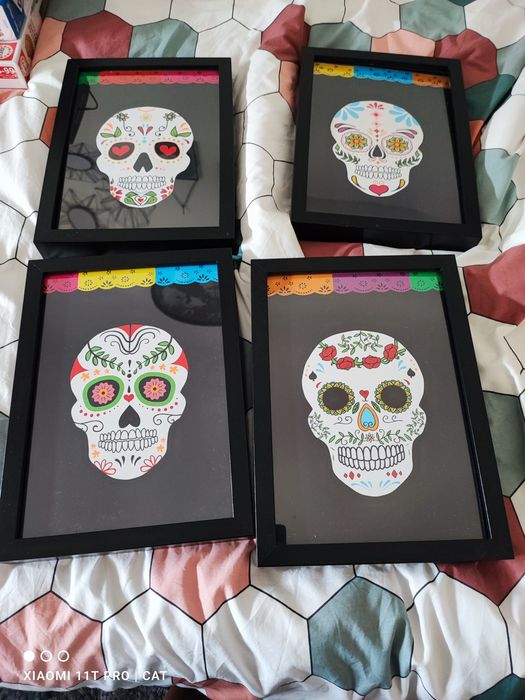 Selling 4 RIBBA Picture Frames