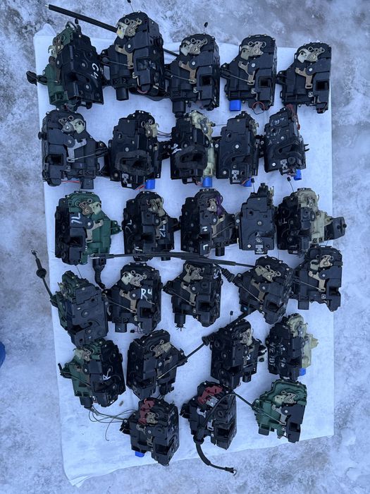 решітки (passat b5+, golf 4), пічки(golf 4), блоки комфорту, замки VAG