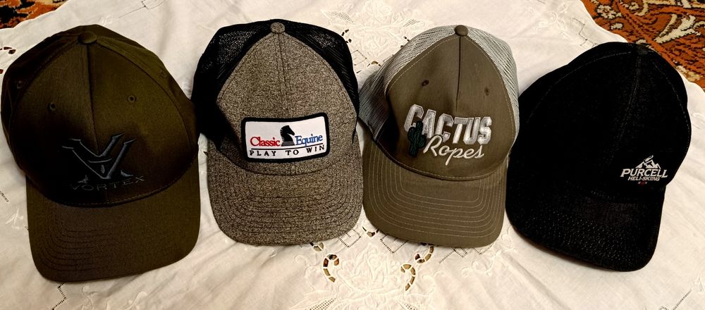 Бейсболки - 4 штуки,оригінал