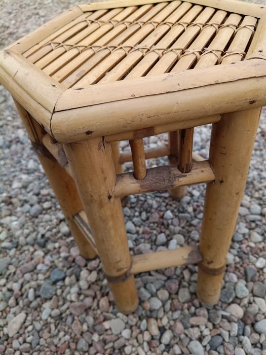 Stolik bambusowy
