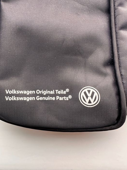 00750104788 Сумка для 1л банки масла в багажник VAG VW Audi Seat Skoda